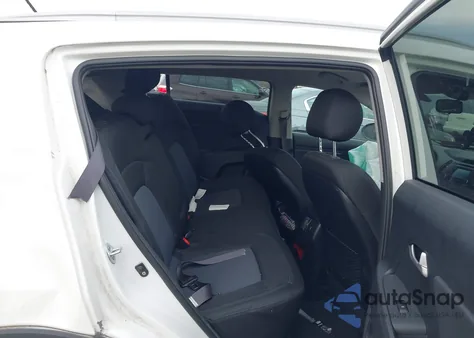 2016 Kia Sportage Lx z USA, uszkodzony, nr VIN KNDPB3AC8G7826048